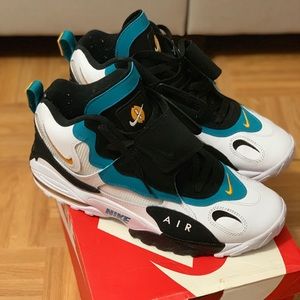 Nike Air Speed Turf